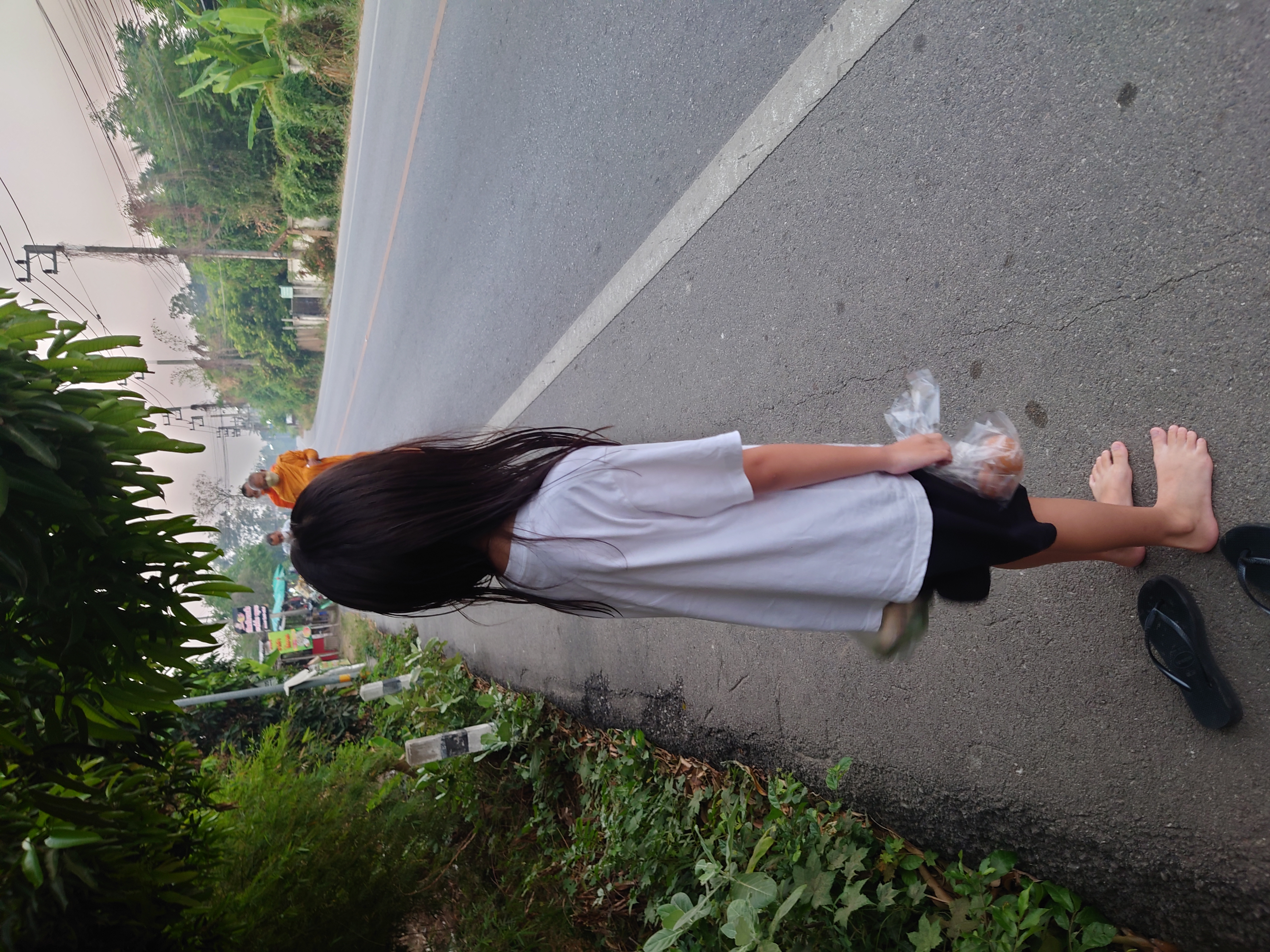 เช้าวันใส่บาตร