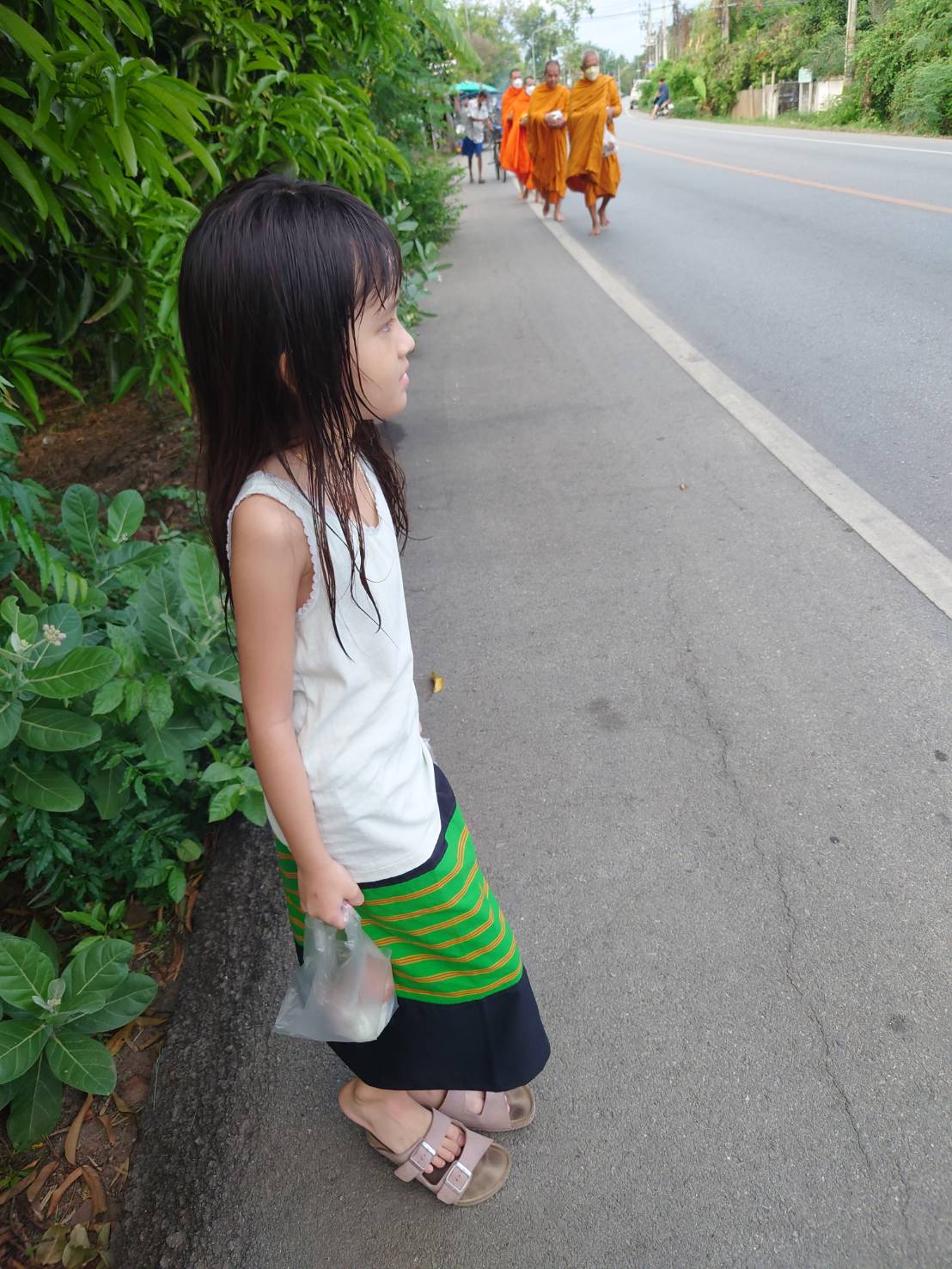 ชุดใส่บาตร