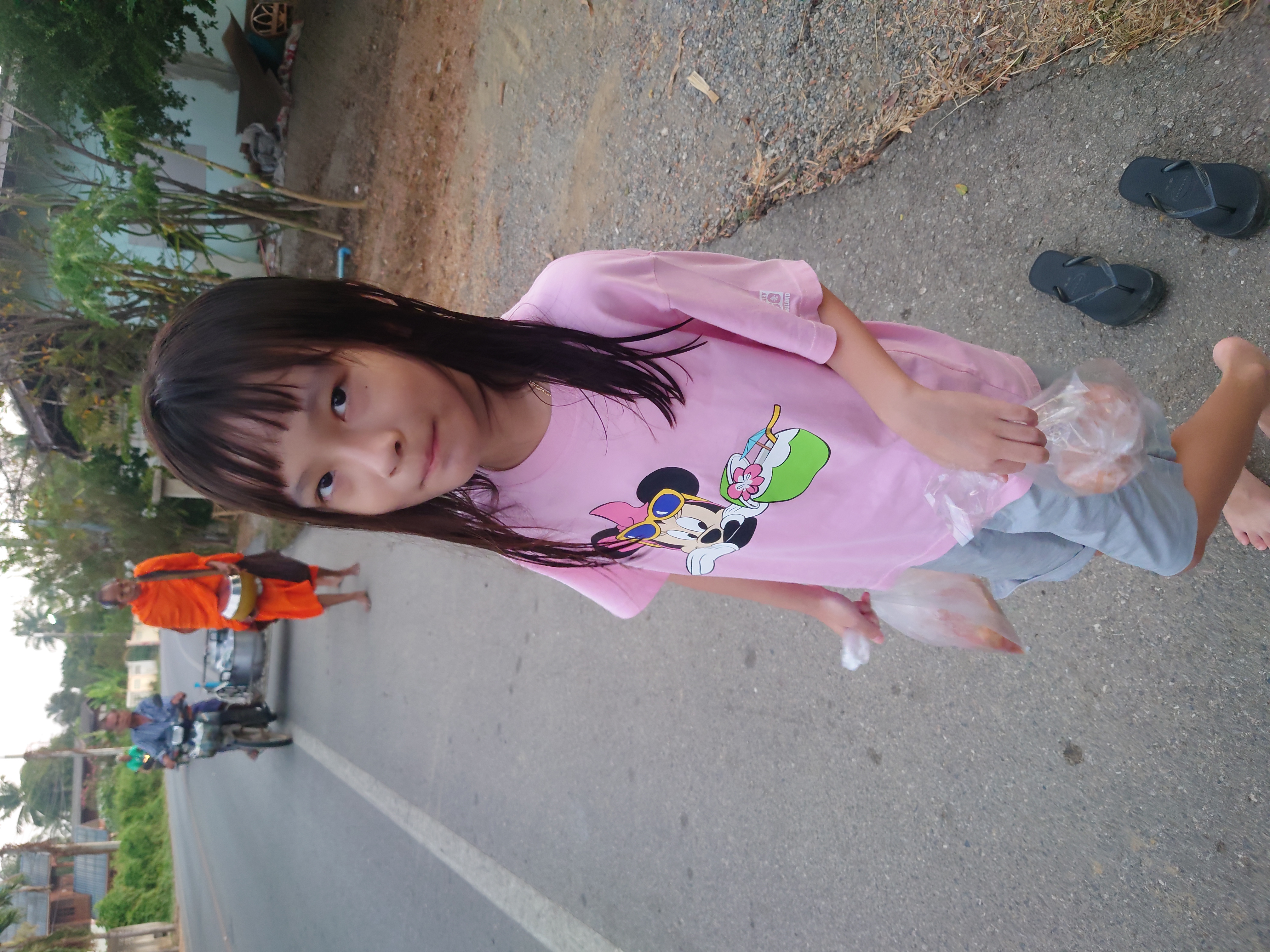 ใส่บาตร